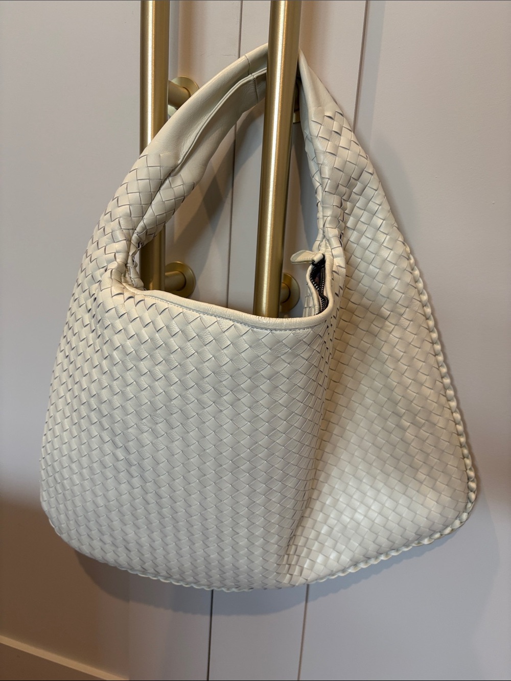 Italian LeatherVera Pelle Cream Woven Hobo Bag
